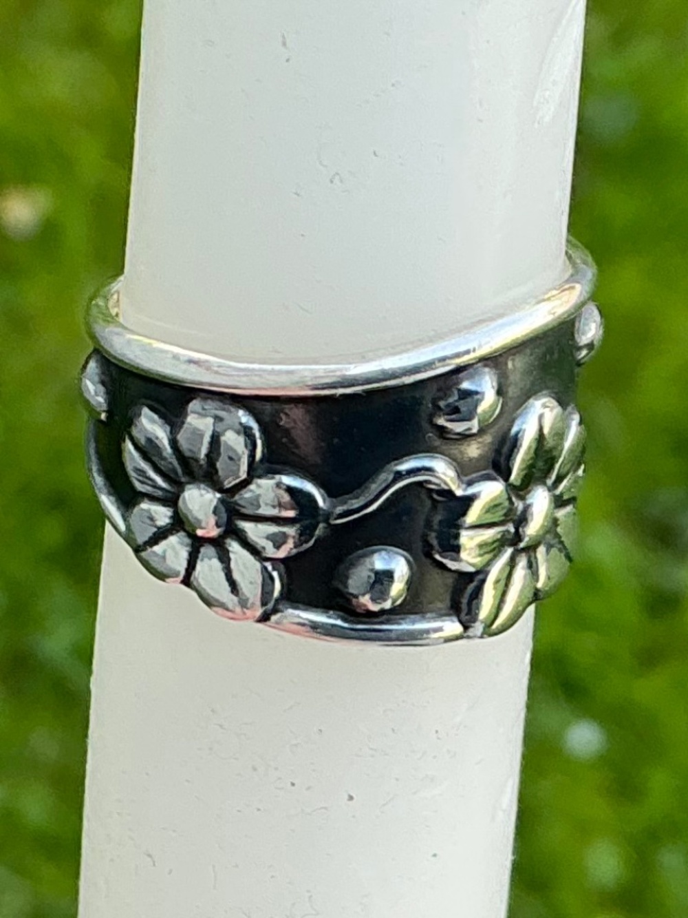 Vintage Mexico Sterling Silver Ring Signed Daisy Flower Band Oxidized Design - Picture 3 of 16